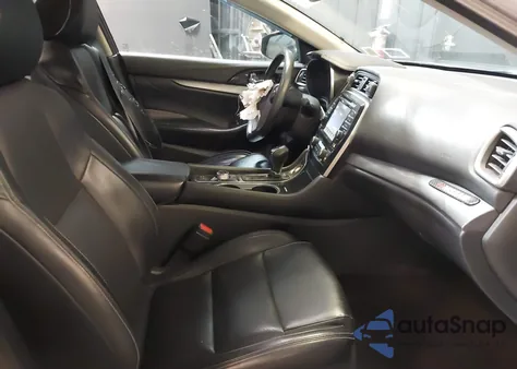 2018 Nissan Maxima 3.5 Sv z USA, uszkodzony, nr VIN 1N4AA6AP6JC382881